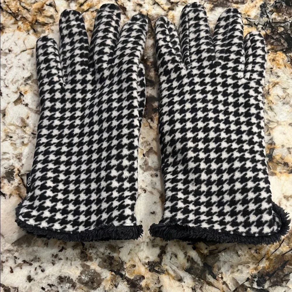 Houndstooth Patterned Gloves